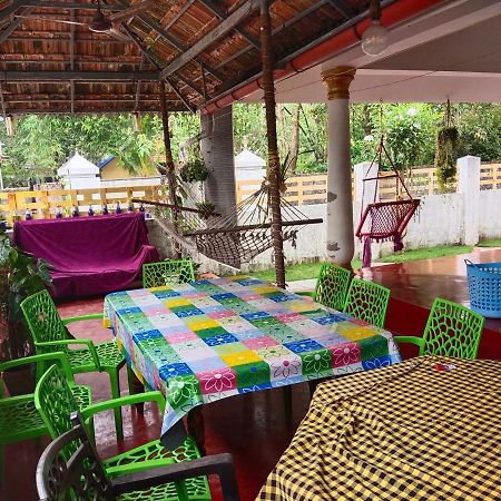 Marari Beach Clleetus Homestay Mararikulam Eksteriør billede