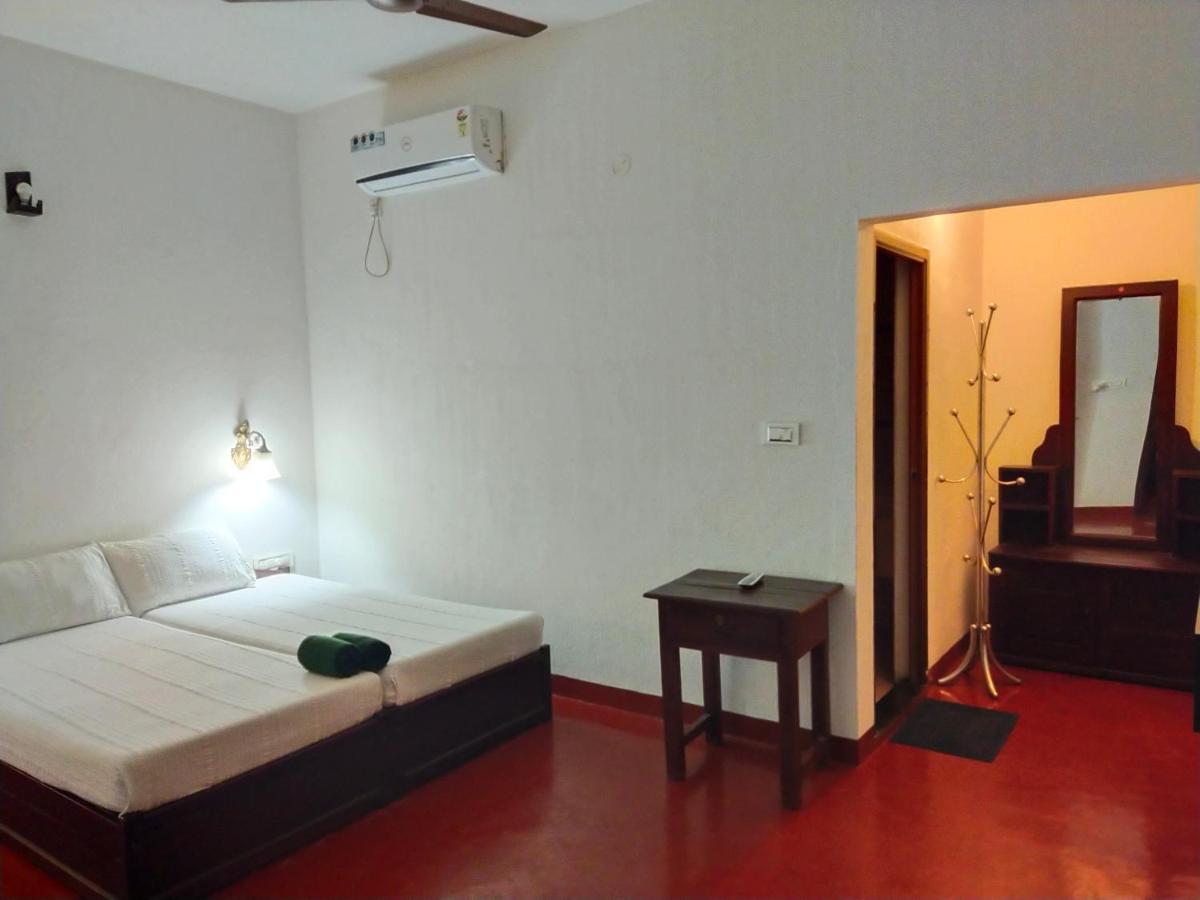 Marari Beach Clleetus Homestay Mararikulam Værelse billede