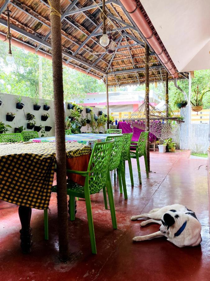 Marari Beach Clleetus Homestay Mararikulam Eksteriør billede