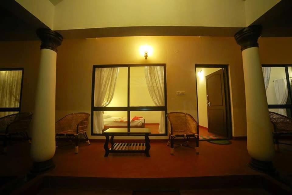 Marari Beach Clleetus Homestay Mararikulam Eksteriør billede