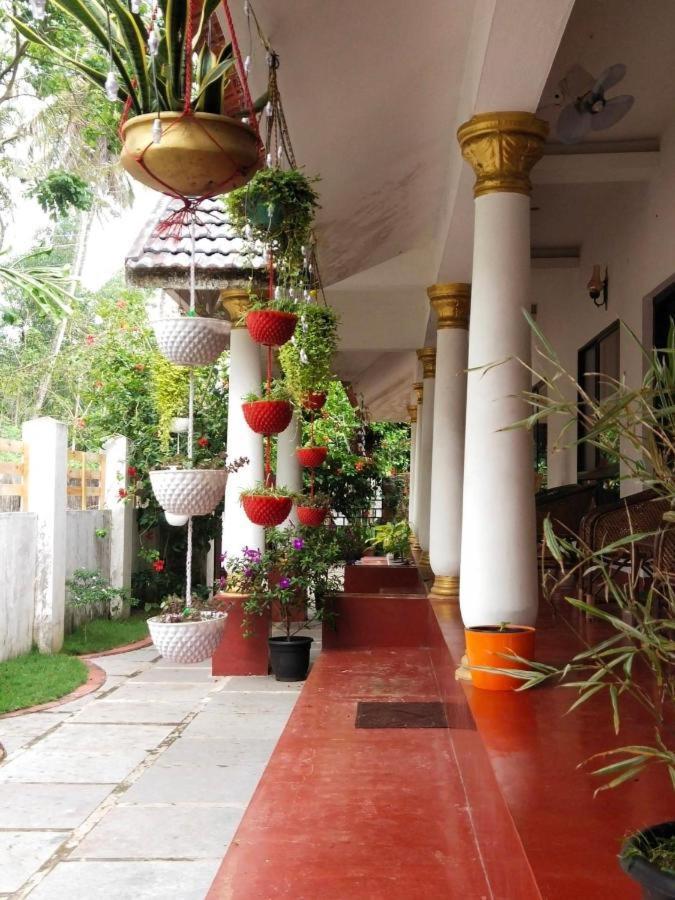 Marari Beach Clleetus Homestay Mararikulam Eksteriør billede